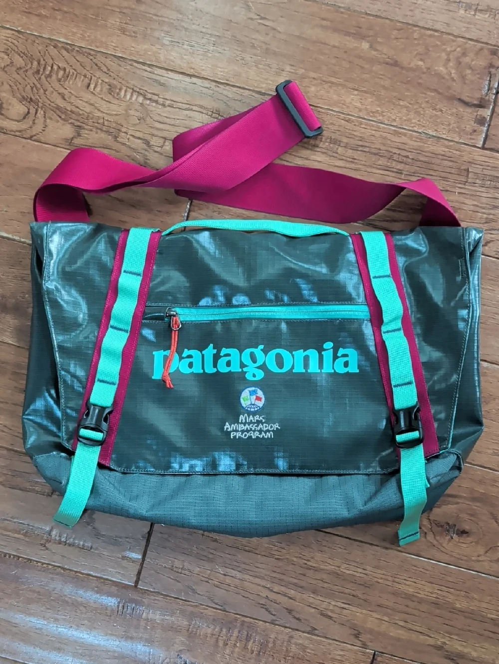 patagonia messenger bag Critical Mass light mount Messenger Bag Patagonia Black Hole